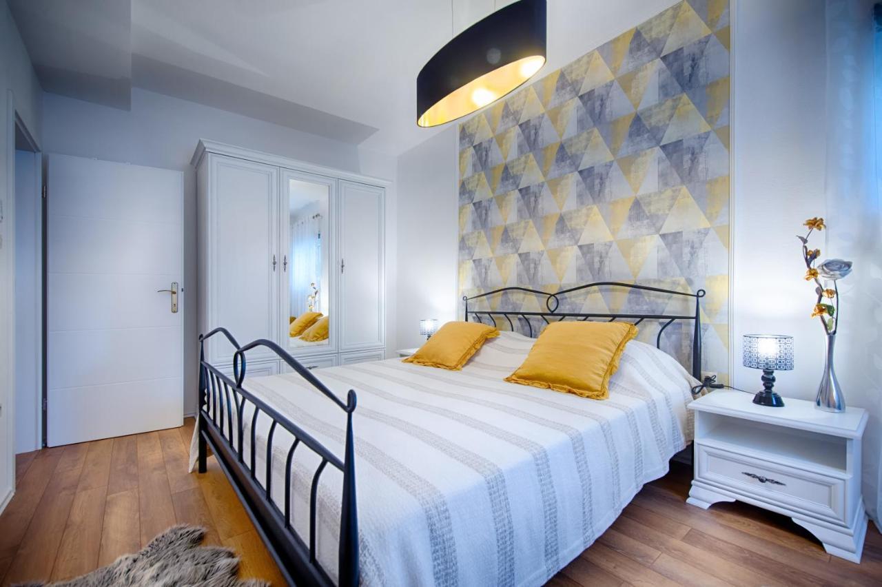 Apartments Dubra Komiža Kültér fotó