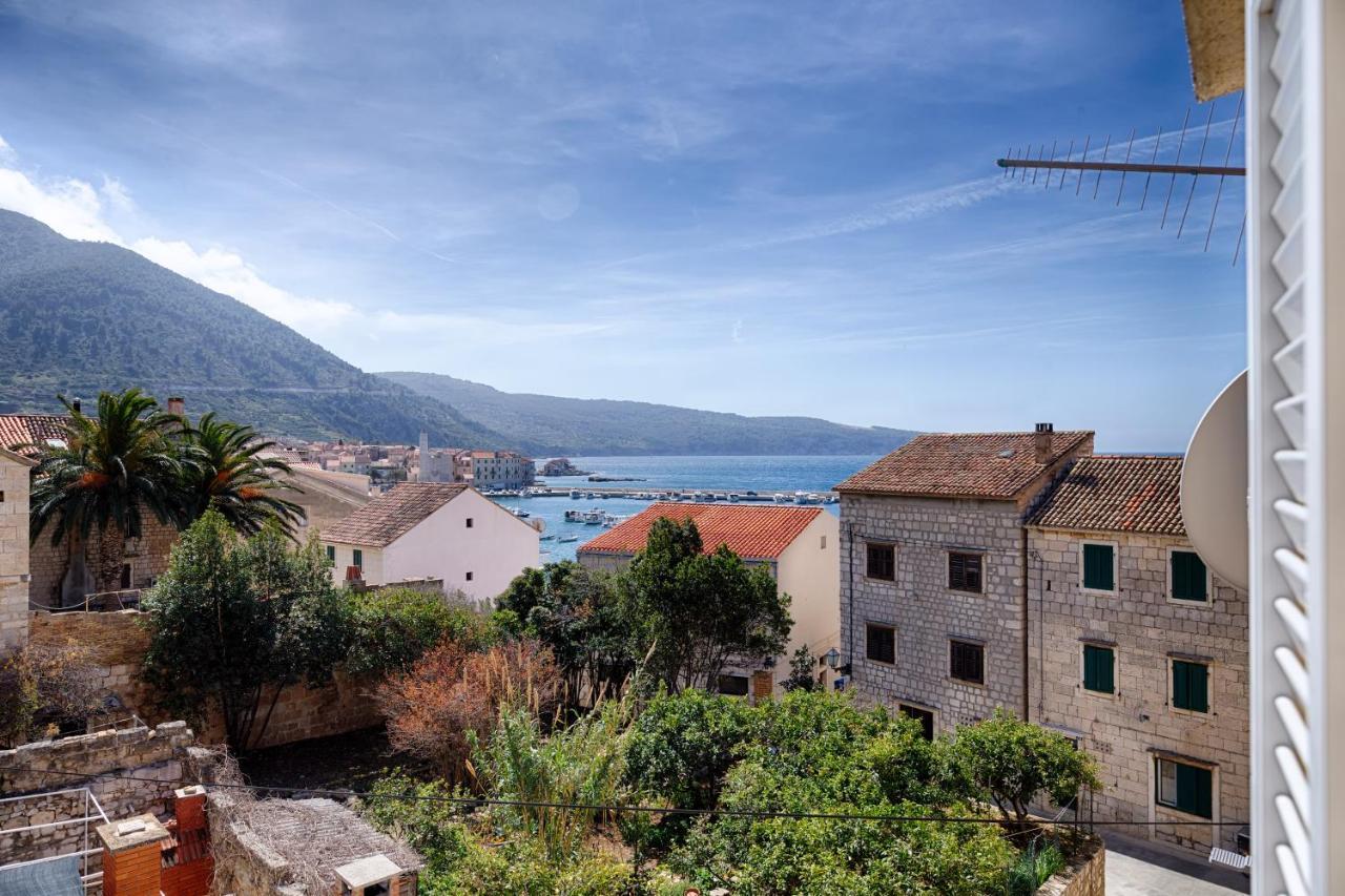 Apartments Dubra Komiža Kültér fotó