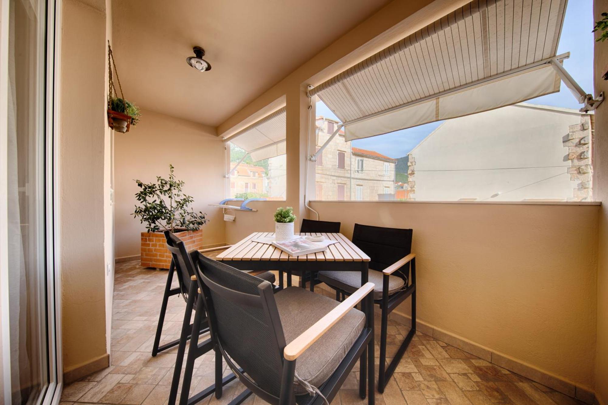 Apartments Dubra Komiža Kültér fotó